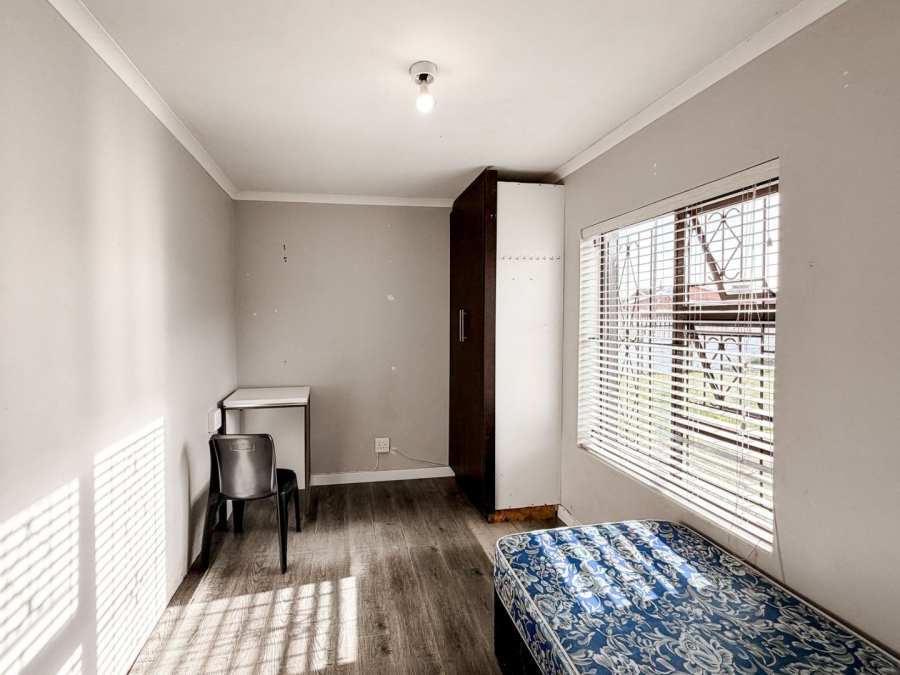 4 Bedroom Property for Sale in Levallia Western Cape